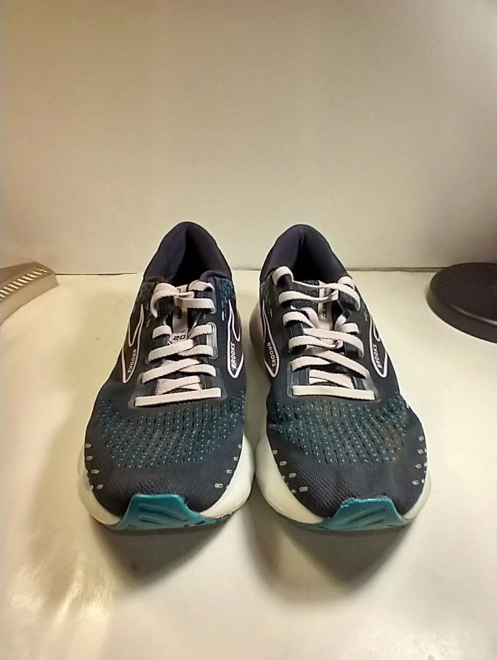 Brooks Glycerin 20 Running Shoes Women's sz 11B.